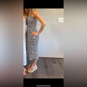 Small Abercrombie midi dress!